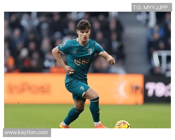 足球历史上最少黑粉的球星是谁他的魅力与品质为他赢得了普遍的喜爱